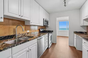 1440 N Lake Shore Dr, Chicago, IL 60610 - Photo 11
