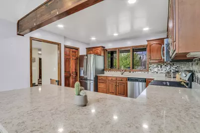 41591 N Park Avenue, Zion, IL 60099 - Photo 15