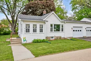 221-223 Ellen St, Sycamore, IL 60178 - Photo 17