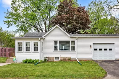 221-223 Ellen Street, Sycamore, IL 60178 - Photo 3