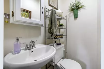 221-223 Ellen Street, Sycamore, IL 60178 - Photo 37