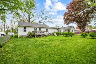 221-223 Ellen Street, Sycamore, IL 60178 - Photo 11