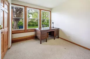 221-223 Ellen St, Sycamore, IL 60178 - Photo 27