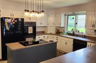 501 Walnut St, Hinckley, IL 60520 - Photo 3
