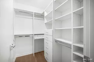 204 N Park Dr, Chicago, IL 60601 - Photo 23
