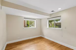 9337 Lavergne Ave, Skokie, IL 60077 - Photo 25