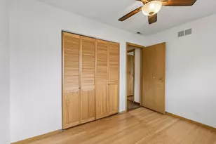 9337 Lavergne Ave, Skokie, IL 60077 - Photo 21