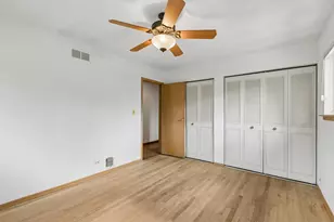 9337 Lavergne Ave, Skokie, IL 60077 - Photo 23