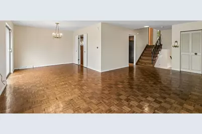 9337 Lavergne Avenue, Skokie, IL 60077 - Photo 3