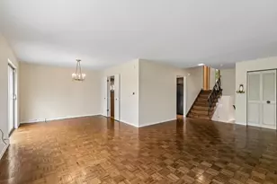 9337 Lavergne Ave, Skokie, IL 60077 - Photo 3