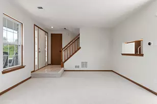 12527 S Central Park Ave, Alsip, IL 60803 - Photo 5