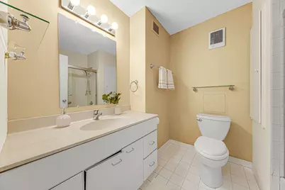 9001 Golf Road #9C, Des Plaines, IL 60016 - Photo 11