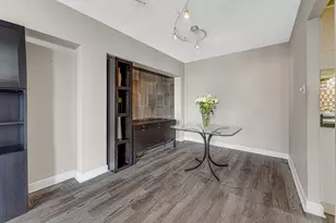 9001 Golf Rd, Des Plaines, IL 60016 - Photo 5