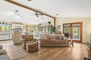 210 Lake Summerset Rd, Davis, IL 61019 - Photo 7