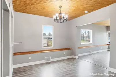 320 E Washington Street, Round Lake Park, IL 60073 - Photo 9
