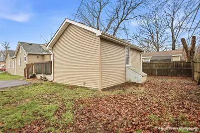 320 E Washington Street, Round Lake Park, IL 60073 - Photo 29