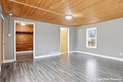 320 E Washington Street, Round Lake Park, IL 60073 - Photo 21