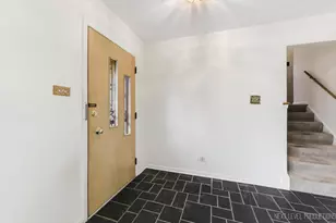 512 N Harvard Ave, Villa Park, IL 60181 - Photo 3