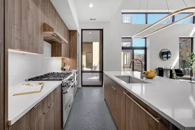 6218 S Woodlawn Avenue #A, Chicago, IL 60637 - Photo 7