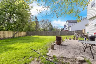 677 Anderson Dr, Lake in the Hills, IL 60156 - Photo 33