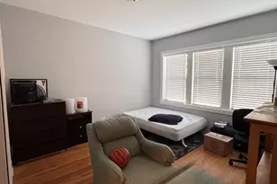 941 E 54th Pl, Chicago, IL 60615 - Photo 5