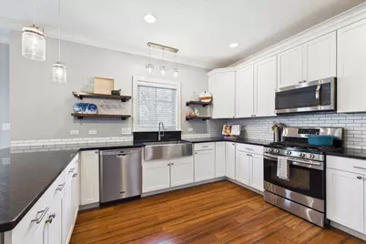 811 Michigan Street, Wheaton, IL 60187 - Photo 11