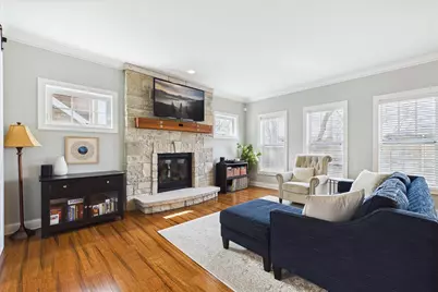 811 Michigan Street, Wheaton, IL 60187 - Photo 7