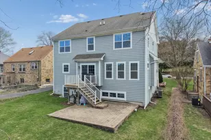 811 Michigan St, Wheaton, IL 60187 - Photo 27