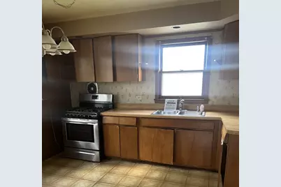 17205 Highland Avenue, Hazel Crest, IL 60429 - Photo 5