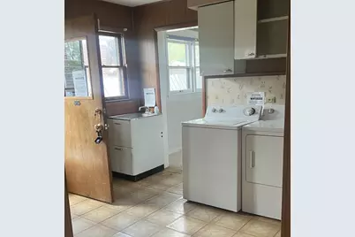 17205 Highland Avenue, Hazel Crest, IL 60429 - Photo 7