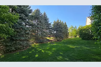 3623 Roanoke Avenue, Carpentersville, IL 60110 - Photo 27