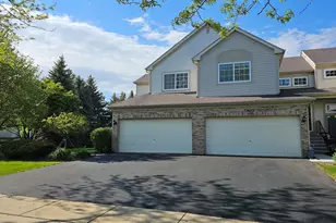 3623 Roanoke Ave, Carpentersville, IL 60110 - Photo 1