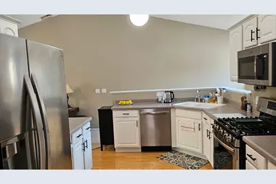3623 Roanoke Avenue, Carpentersville, IL 60110 - Photo 11