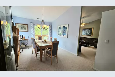 3623 Roanoke Avenue, Carpentersville, IL 60110 - Photo 13