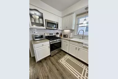 5511 N Neenah Avenue, Chicago, IL 60656 - Photo 9