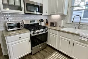 5511 N Neenah Ave, Chicago, IL 60656 - Photo 9
