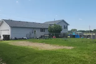 3403 W State Route 17, Kankakee, IL 60901 - Photo 3
