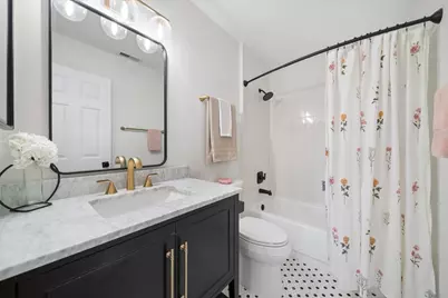 384 Sandhurst Circle #3, Glen Ellyn, IL 60137 - Photo 11
