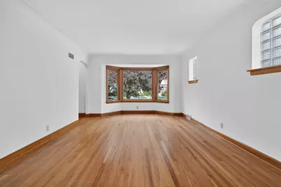 1754 N Neva Avenue, Chicago, IL 60707 - Photo 7