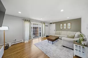 6255 S Mason Ave, Chicago, IL 60638 - Photo 9
