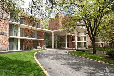1150 E Jackson Street #4F, Lombard, IL 60148 - Photo 1