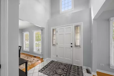734 Lindsay Circle, North Aurora, IL 60542 - Photo 3