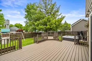 734 Lindsay Cir, North Aurora, IL 60542 - Photo 23