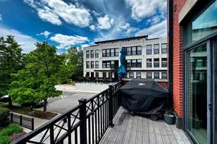 953 W College Pkwy, Chicago, IL 60608 - Photo 19