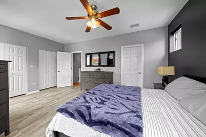 953 W College Parkway, Chicago, IL 60608 - Photo 25