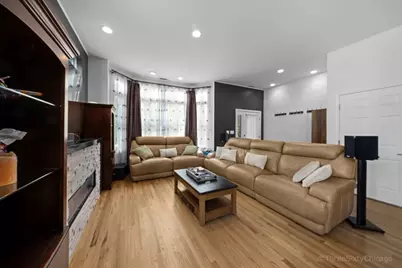 953 W College Parkway, Chicago, IL 60608 - Photo 5