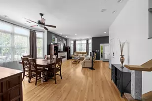 953 W College Pkwy, Chicago, IL 60608 - Photo 21