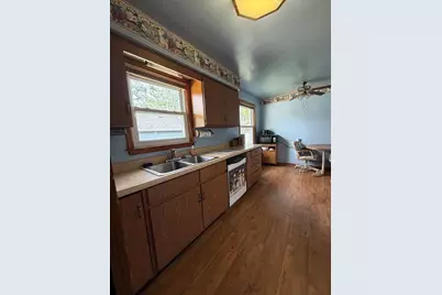 460 Dennis Avenue, Bradley, IL 60915 - Photo 7