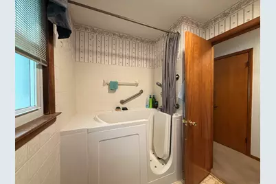 460 Dennis Avenue, Bradley, IL 60915 - Photo 9