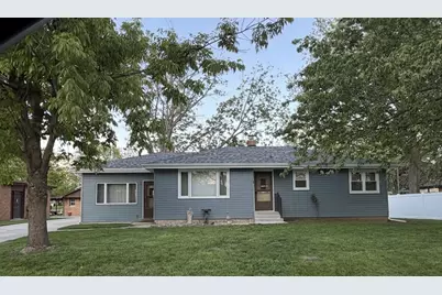 460 Dennis Avenue, Bradley, IL 60915 - Photo 1